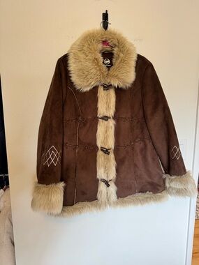 Ameri Mode Faux Sheepskin Fur Coat Embroidered Dream Catcher Size Large/XL? EUC